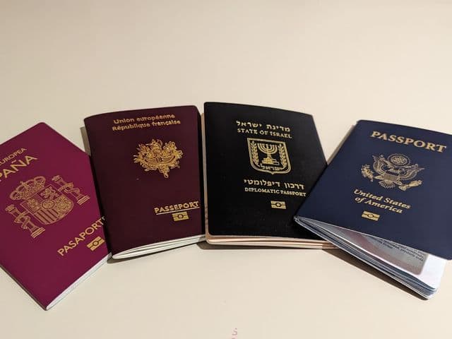 Passeports de différents pays